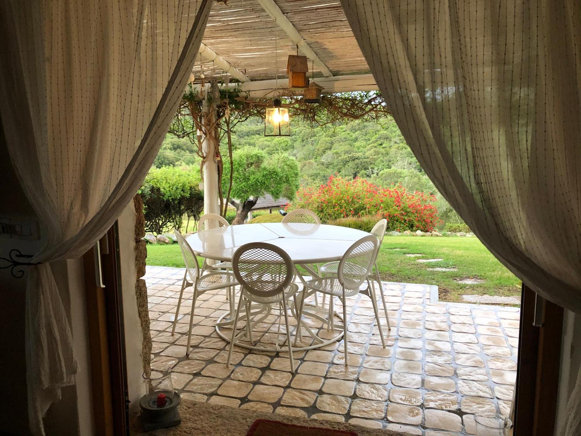 Spartaco Eco Retreat San Pantaleo Sole Ruiu Phòng bức ảnh